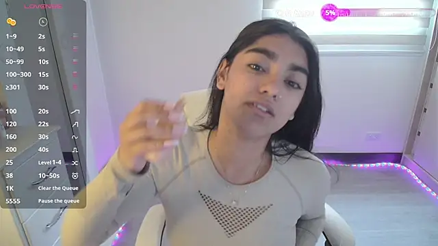 Snapshot of amarasilk_ chatting on April 27, 2026, 6:17 pm amarasilk online show from April 27, 2026, 6:17 pm