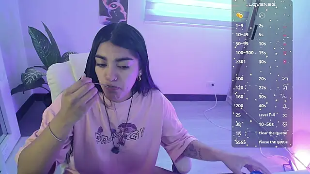 Snapshot of amarasilk_ chatting on June 25, 2026, 7:19 pm amarasilk online show from June 25, 2026, 7:19 pm