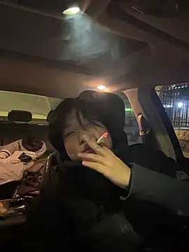 Fengbaby-555 online show from December 22, 2025, 10:59 am