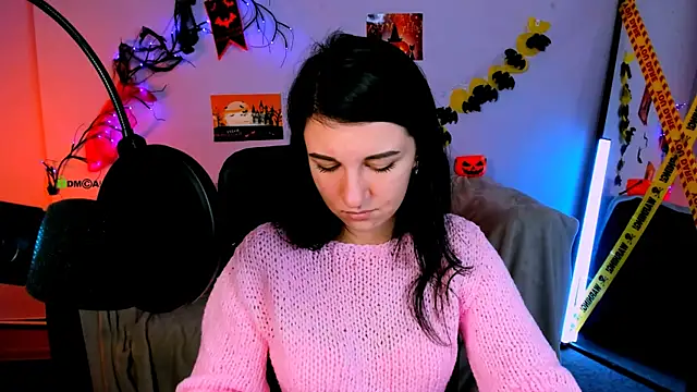 lia sunset online show from October 26, 2025, 6:58 am