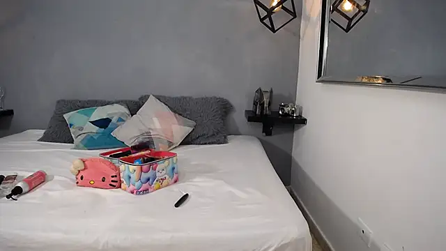 Luciana Graay online show from October 8, 2025, 1:12 pm