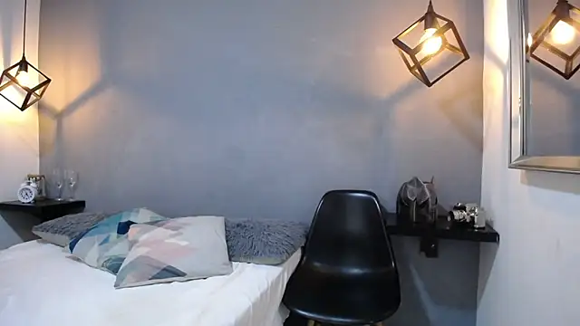 Luciana Graay online show from October 24, 2025, 1:10 pm