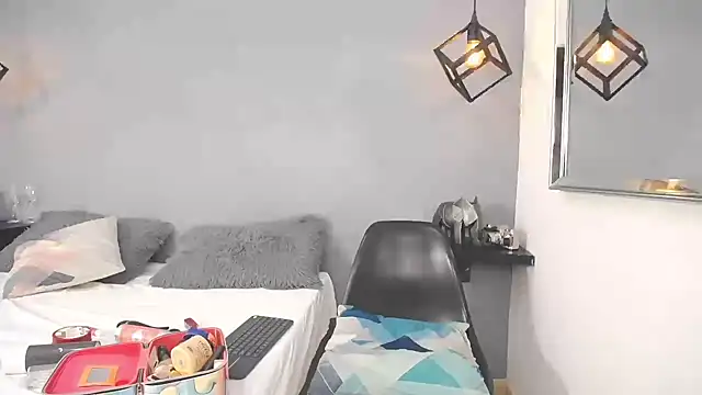 Luciana Graay online show from October 15, 2025, 1:08 pm