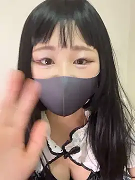 nayuta 777  online show from November 4, 2025, 2:15 am