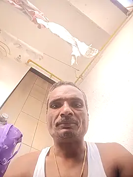 Snapshot of 8133vaibhavh chatting on February 15, 2026, 4:24 am 8133vaibhavh online show from February 15, 2026, 4:24 am