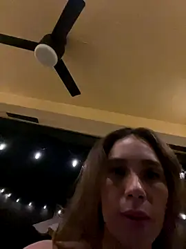 Snapshot of emmablog chatting on September 28, 2025, 3:35 am emmablog online show from September 28, 2025, 3:35 am