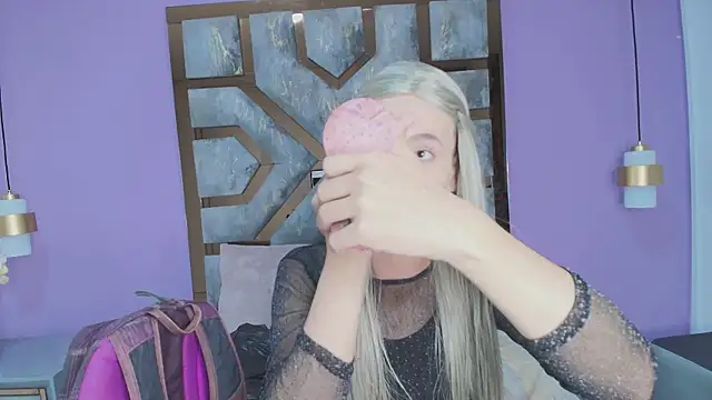 Snapshot of Electra_Gosselin chatting on October 6, 2025, 12:17 pm Electra Gosselin online show from October 6, 2025, 12:17 pm