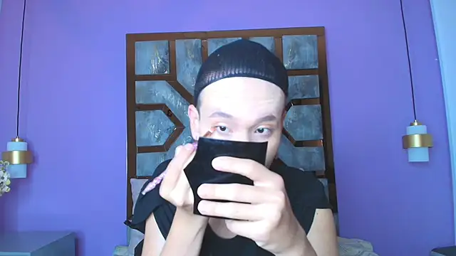 Snapshot of Electra_Gosselin chatting on October 4, 2025, 11:45 am Electra Gosselin online show from October 4, 2025, 11:45 am