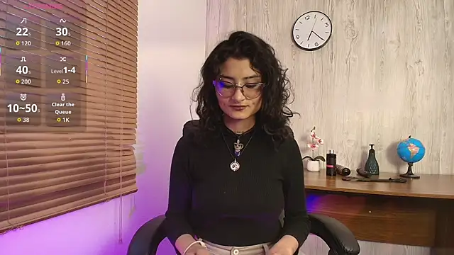 LilyRouset online show from September 10, 2025, 12:26 pm
