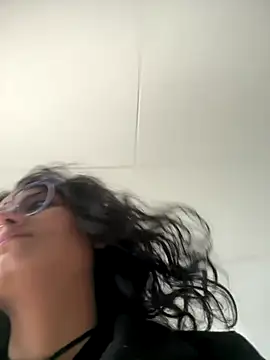 LilyRouset online show from September 16, 2025, 12:28 pm