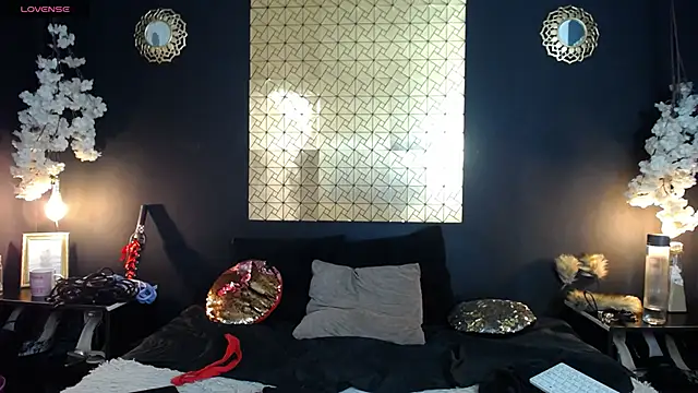 Snapshot of kinky_momm chatting on October 29, 2025, 1:54 pm kinky momm online show from October 29, 2025, 1:54 pm