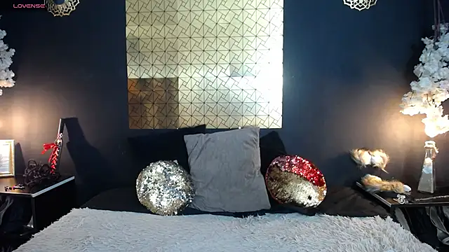 Snapshot of kinky_momm chatting on October 13, 2025, 3:57 pm kinky momm online show from October 13, 2025, 3:57 pm