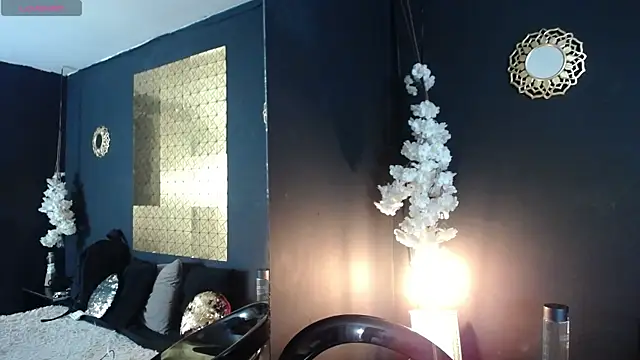 Snapshot of kinky_momm chatting on October 10, 2025, 1:45 pm kinky momm online show from October 10, 2025, 1:45 pm