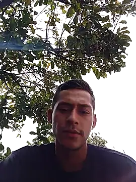 Snapshot of Boy_hot- chatting on September 16, 2025, 7:15 pm Boy hot- online show from September 16, 2025, 7:15 pm