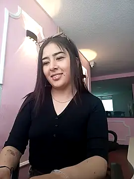 CloeXOX online show from September 19, 2025, 12:53 pm