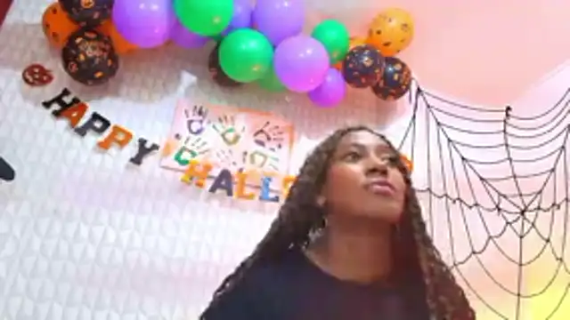 GhanimaBrooks online show from October 27, 2025, 12:17 pm