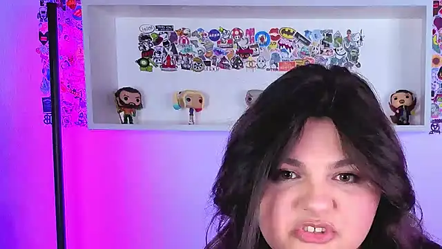 UR BELLA online show from September 20, 2025, 9:20 pm