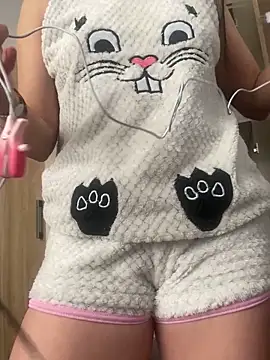 Snapshot of Biancamirage3 chatting on September 28, 2025, 5:42 pm Biancamirage3 online show from September 28, 2025, 5:42 pm