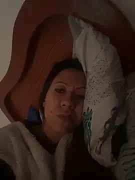 Snapshot of Biancamirage3 chatting on October 7, 2025, 3:57 pm Biancamirage3 online show from October 7, 2025, 3:57 pm