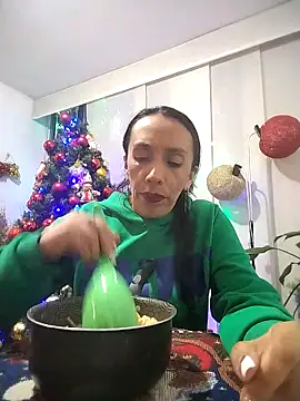 Shantey Laurent online show from November 22, 2025, 12:43 am