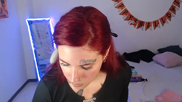 Snapshot of Maddy_Vicius19 chatting on October 30, 2025, 8:28 pm Maddy Vicius19 online show from October 30, 2025, 8:28 pm