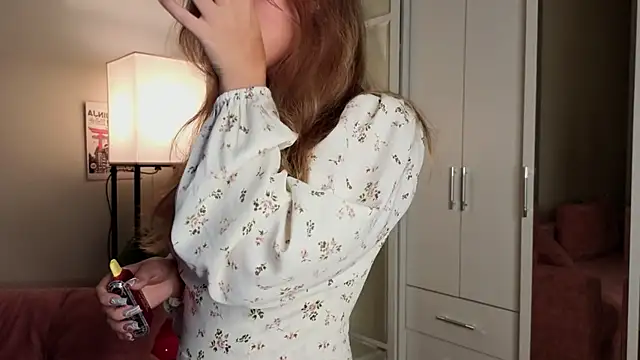 Snapshot of LoveSeekins chatting on September 18, 2025, 7:17 pm LoveSeekins online show from September 18, 2025, 7:17 pm