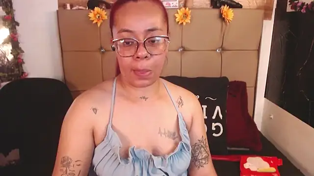 MIA  SPENCER online show from April 9, 2026, 6:25 pm