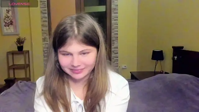 Snapshot of Lilly_Jess chatting on October 20, 2025, 6:41 pm Lilly Jess online show from October 20, 2025, 6:41 pm
