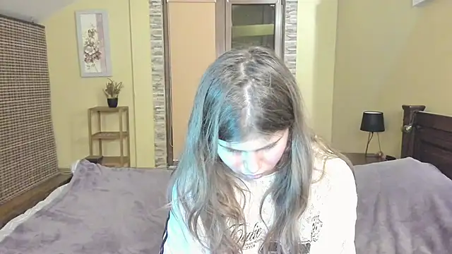 Snapshot of Lilly_Jess chatting on October 18, 2025, 6:43 pm Lilly Jess online show from October 18, 2025, 6:43 pm