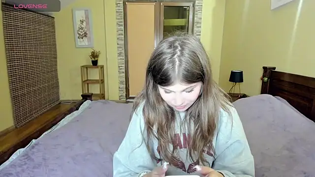 Snapshot of Lilly_Jess chatting on September 26, 2025, 5:53 pm Lilly Jess online show from September 26, 2025, 5:53 pm