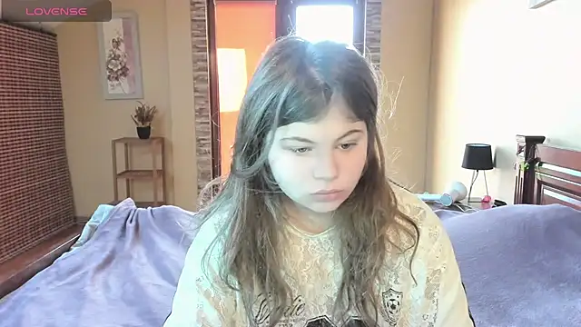 Snapshot of Lilly_Jess chatting on October 19, 2025, 7:44 am Lilly Jess online show from October 19, 2025, 7:44 am