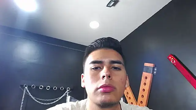 Snapshot of Matthewlodge chatting on September 19, 2025, 1:26 pm Matthewlodge online show from September 19, 2025, 1:26 pm