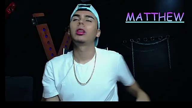 Snapshot of Matthewlodge chatting on October 6, 2025, 12:28 pm Matthewlodge online show from October 6, 2025, 12:28 pm