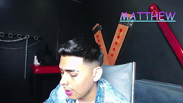 Snapshot of Matthewlodge chatting on September 30, 2025, 2:01 pm Matthewlodge online show from September 30, 2025, 2:01 pm