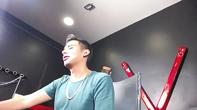 Snapshot of Matthewlodge chatting on September 18, 2025, 1:47 pm Matthewlodge online show from September 18, 2025, 1:47 pm