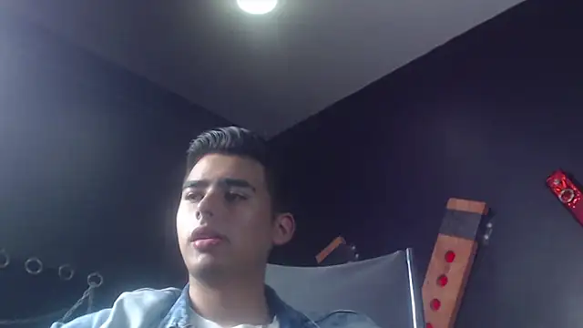 Snapshot of Matthewlodge chatting on September 16, 2025, 1:56 pm Matthewlodge online show from September 16, 2025, 1:56 pm