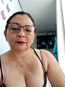 Snapshot of marfil_milf chatting on October 1, 2025, 3:05 pm marfil milf online show from October 1, 2025, 3:05 pm