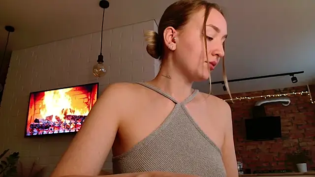 Snapshot of WhitePrincessLuna chatting on September 26, 2025, 2:13 pm WhitePrincessLuna online show from September 26, 2025, 2:13 pm