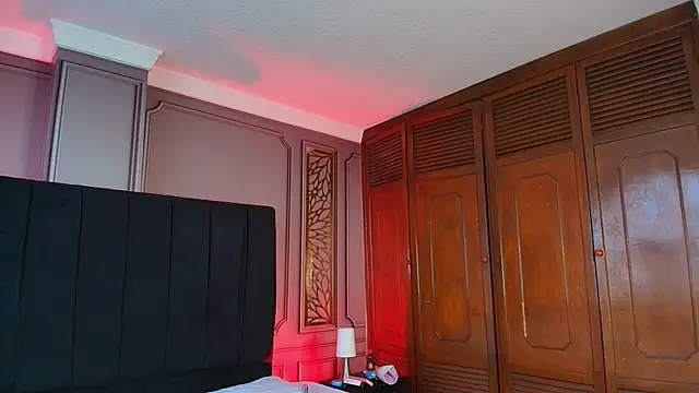 Teffy Cute  online show from September 22, 2025, 6:03 pm