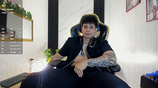 Snapshot of xKevyn chatting on October 30, 2025, 12:36 pm xKevyn online show from October 30, 2025, 12:36 pm