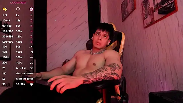 Snapshot of xKevyn chatting on October 3, 2025, 12:39 pm xKevyn online show from October 3, 2025, 12:39 pm