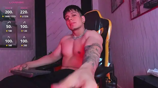 Snapshot of xKevyn chatting on October 2, 2025, 12:19 pm xKevyn online show from October 2, 2025, 12:19 pm