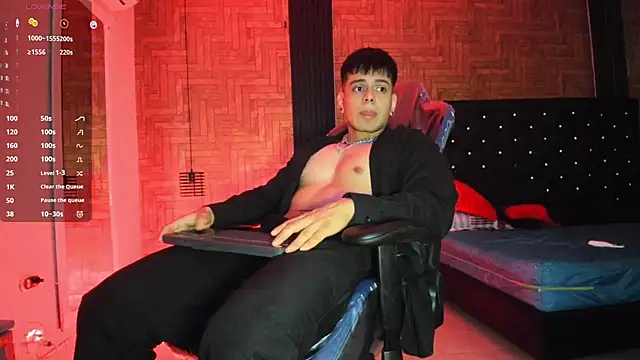 Snapshot of xKevyn chatting on October 18, 2025, 1:02 pm xKevyn online show from October 18, 2025, 1:02 pm