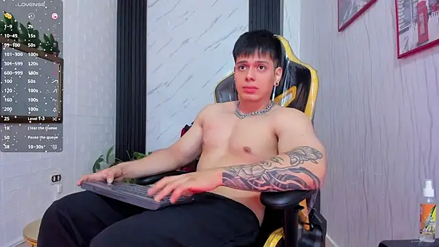 Snapshot of xKevyn chatting on September 29, 2025, 12:33 pm xKevyn online show from September 29, 2025, 12:33 pm