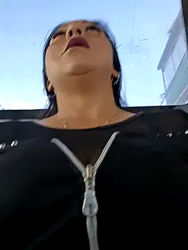 Misshot 01 online show from October 30, 2025, 8:06 pm