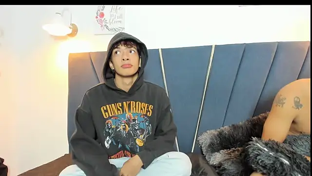 maicol cum23 online show from September 16, 2025, 1:56 pm