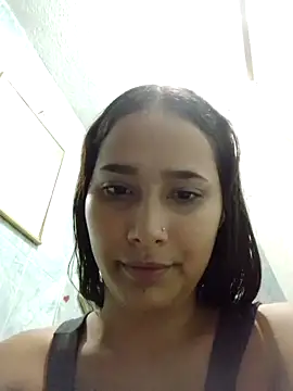 andrea10- online show from September 9, 2025, 11:25 pm