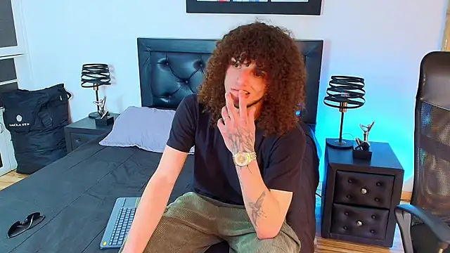 nico storm online show from September 12, 2025, 7:57 pm