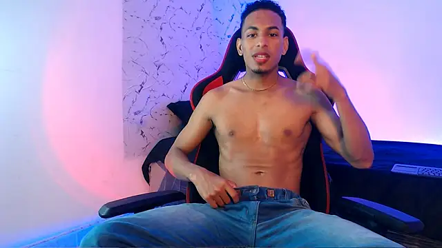 lorian vikel online show from November 19, 2025, 10:10 pm