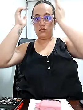 Snapshot of SussanMillerr_ chatting on September 26, 2025, 11:00 pm SussanMillerr  online show from September 26, 2025, 11:00 pm